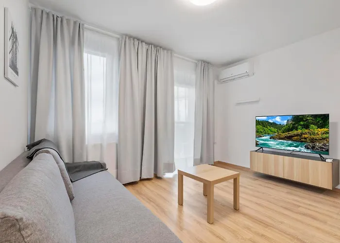 Apartment Pilot - With Parking