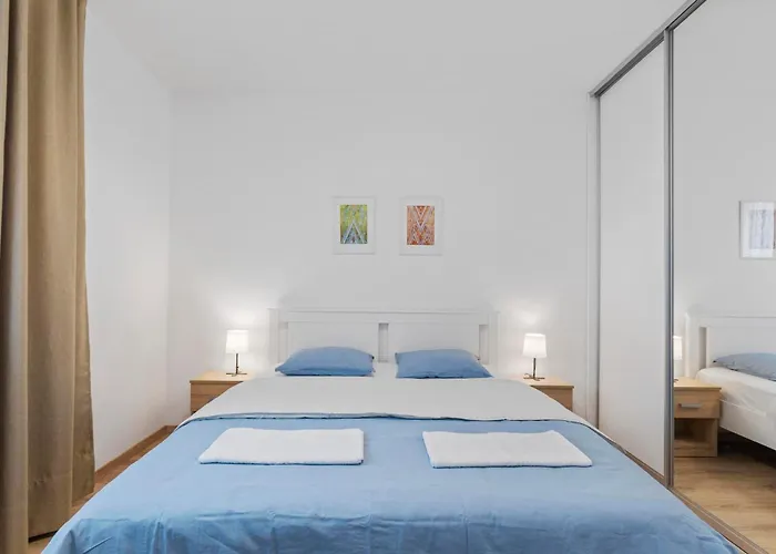 Pilot - With Parking Apartment